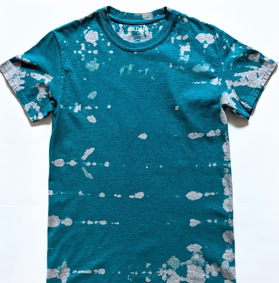 Tops - Teal Reverse Tie Dye Unisex Tee
